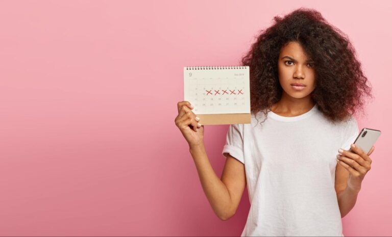 Síndrome pré-menstrual: o que é, quais os principais sintomas e como tratá-la