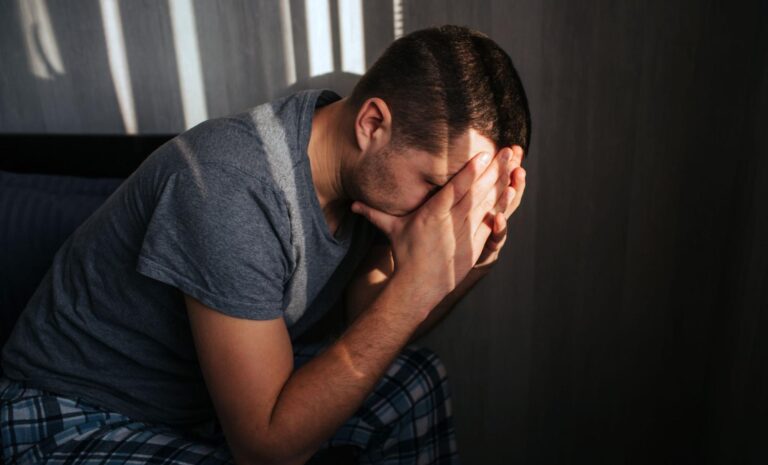 4 principais sinais e sintomas da deficiência da testosterona em homens